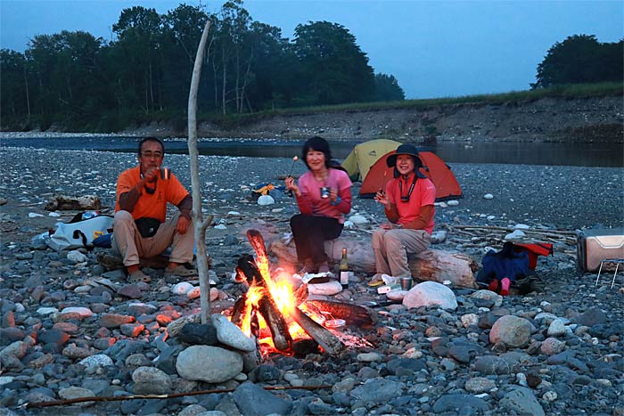 歴舟川の川原キャンプ